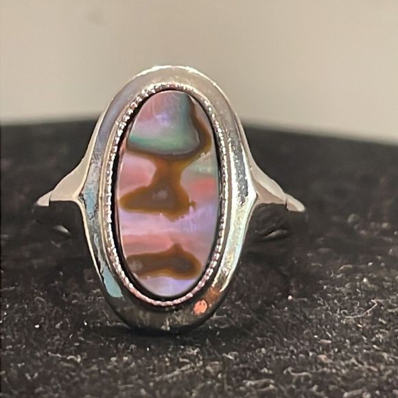 Vintage size 4 Art Deco Avon silver tone and smooth Abalone ring - Picture 2 of 8